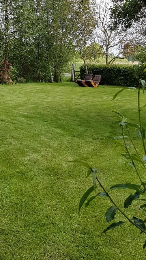 Bed and Breakfast Bij Ons Op 20 Nijeveen Экстерьер фото